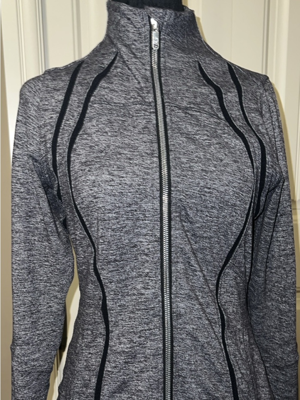 lululemon athletica Define Heathered Gray Zip-Up Jacket with Black Piping
